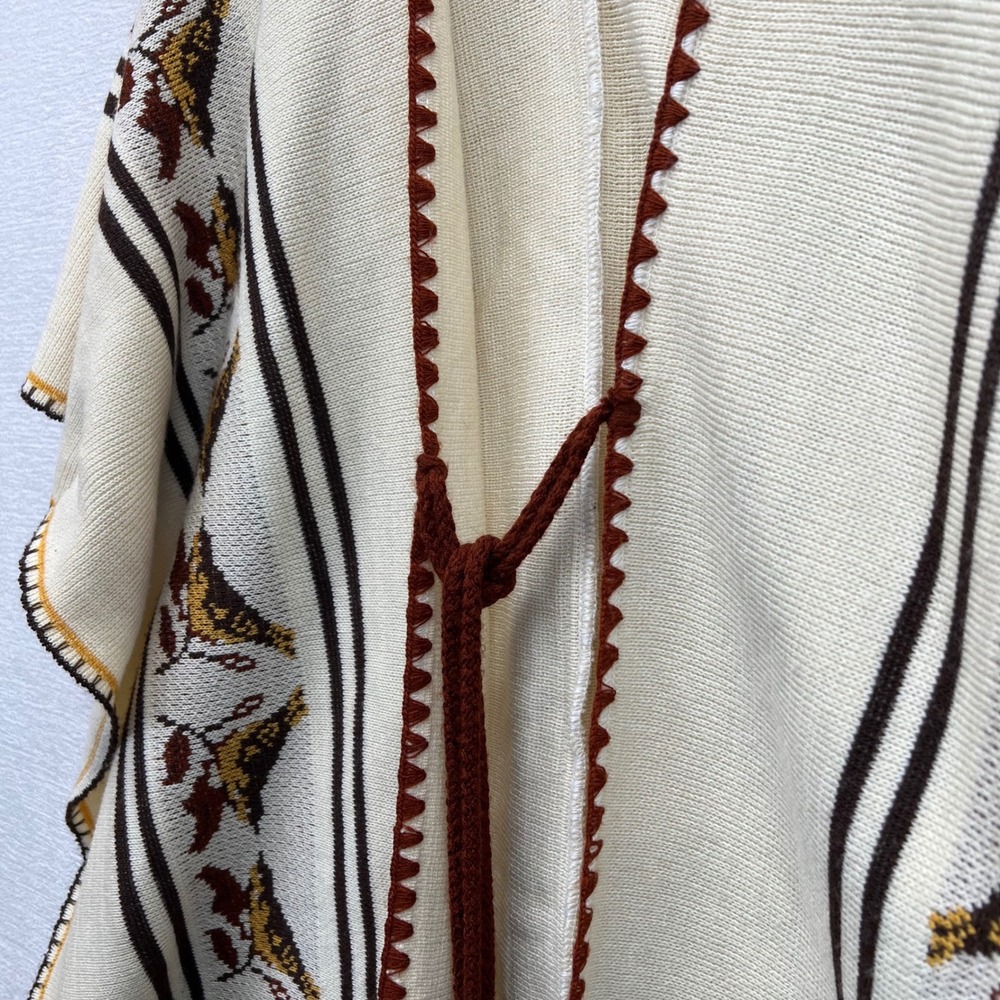 Vintage 70s Sweater Poncho Serape Womens OS Cream Brown Fringe Tie Front Cape - Picture 6 of 10
